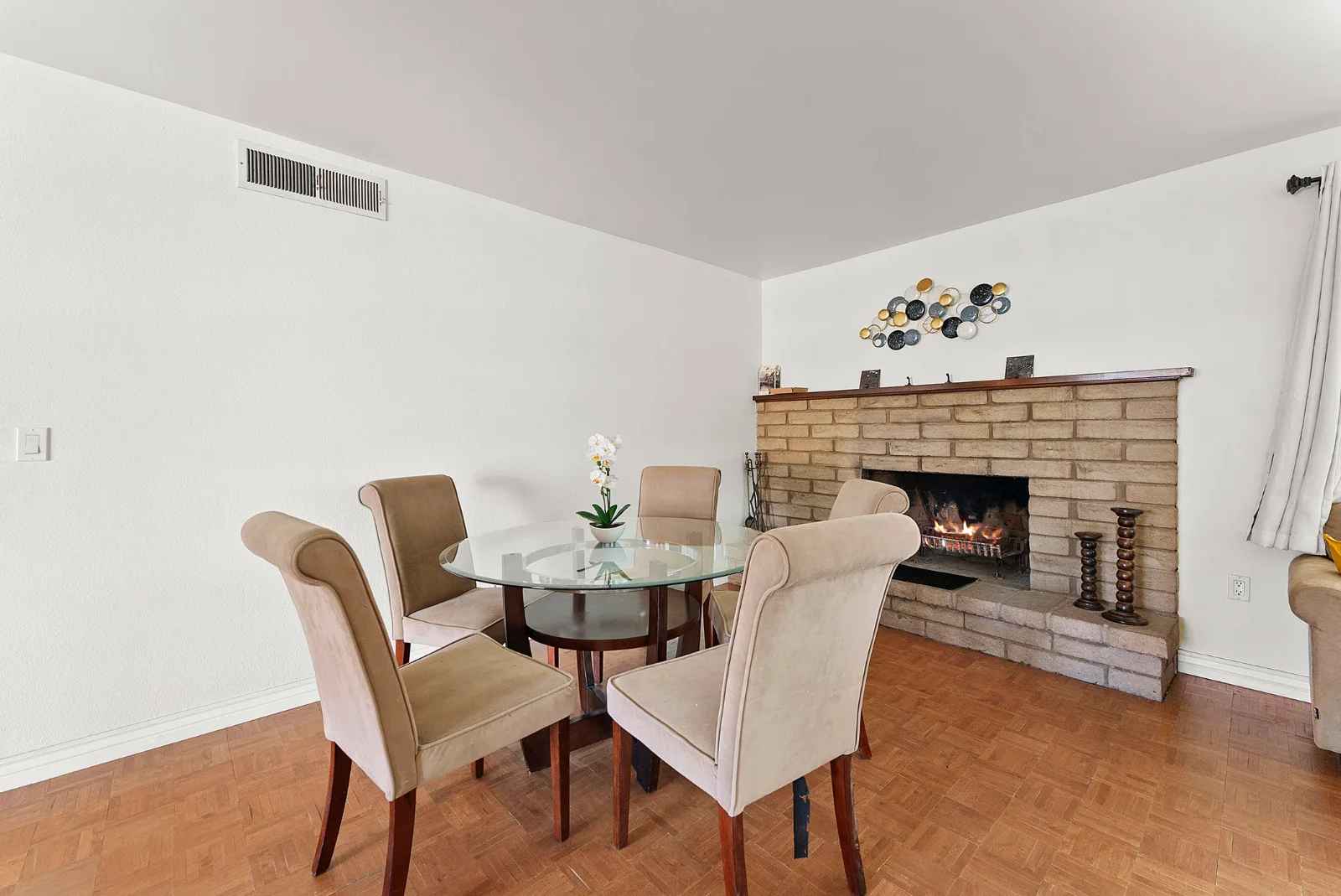 701 North Central Drive - Room 3 3