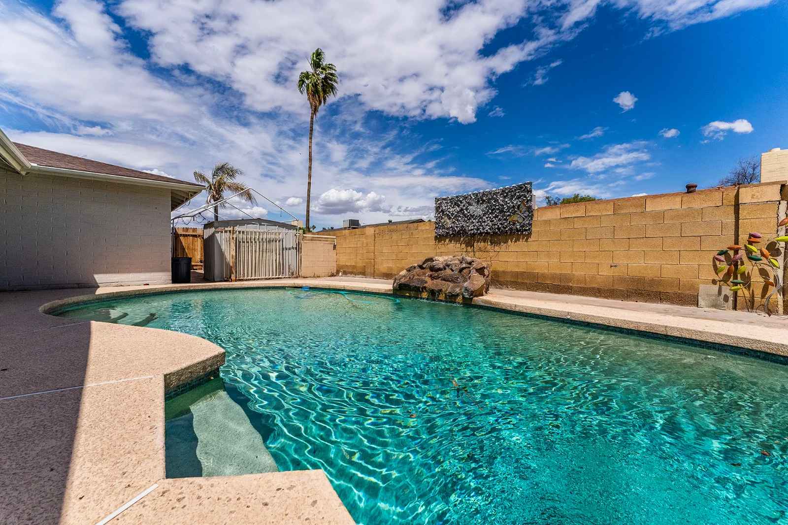 701 North Central Drive - Room 3 5