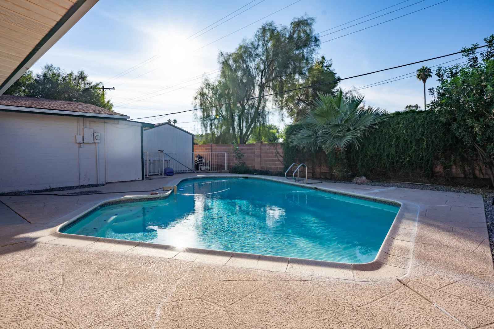1043 East Loma Vista Drive 2