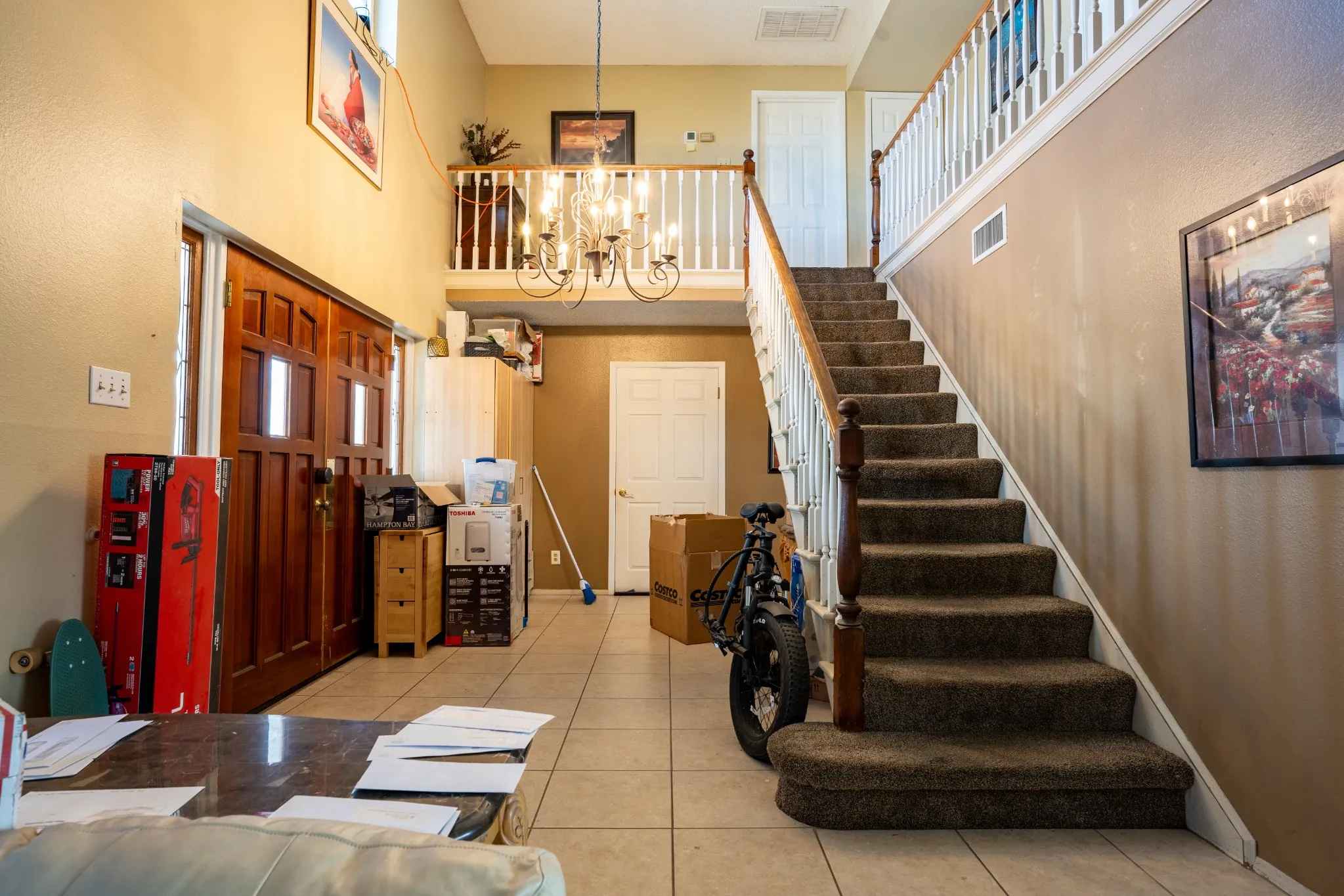 1043 East Loma Vista Drive - Room 6 2