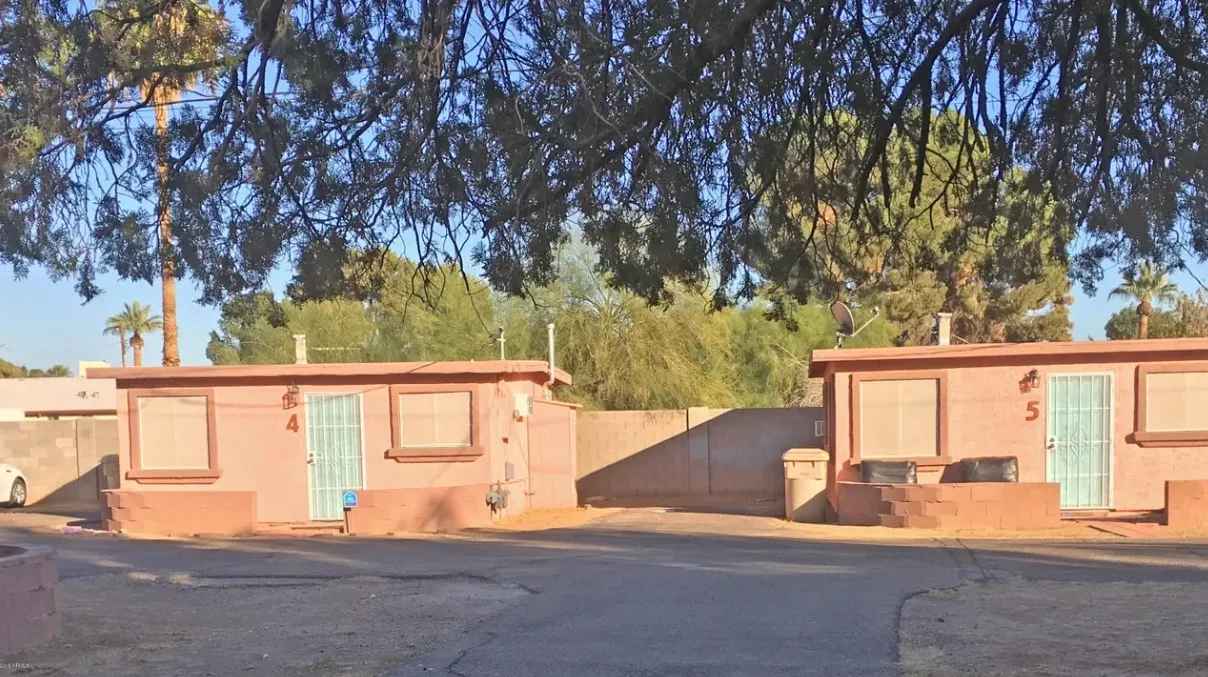 6445 West Maryland Avenue - Las Casitas 7 5