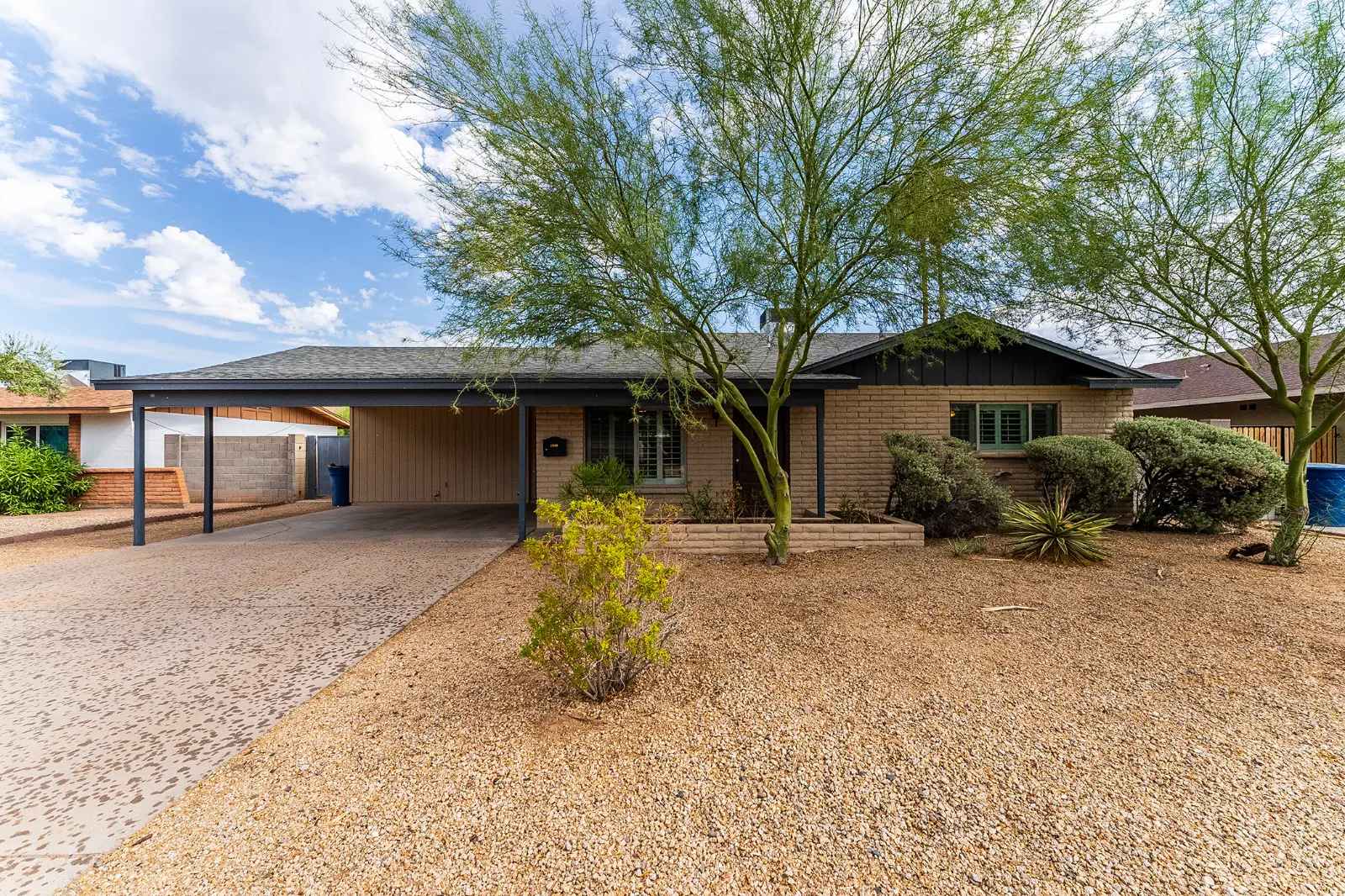 2080 East Greenway Drive - Room 4 1