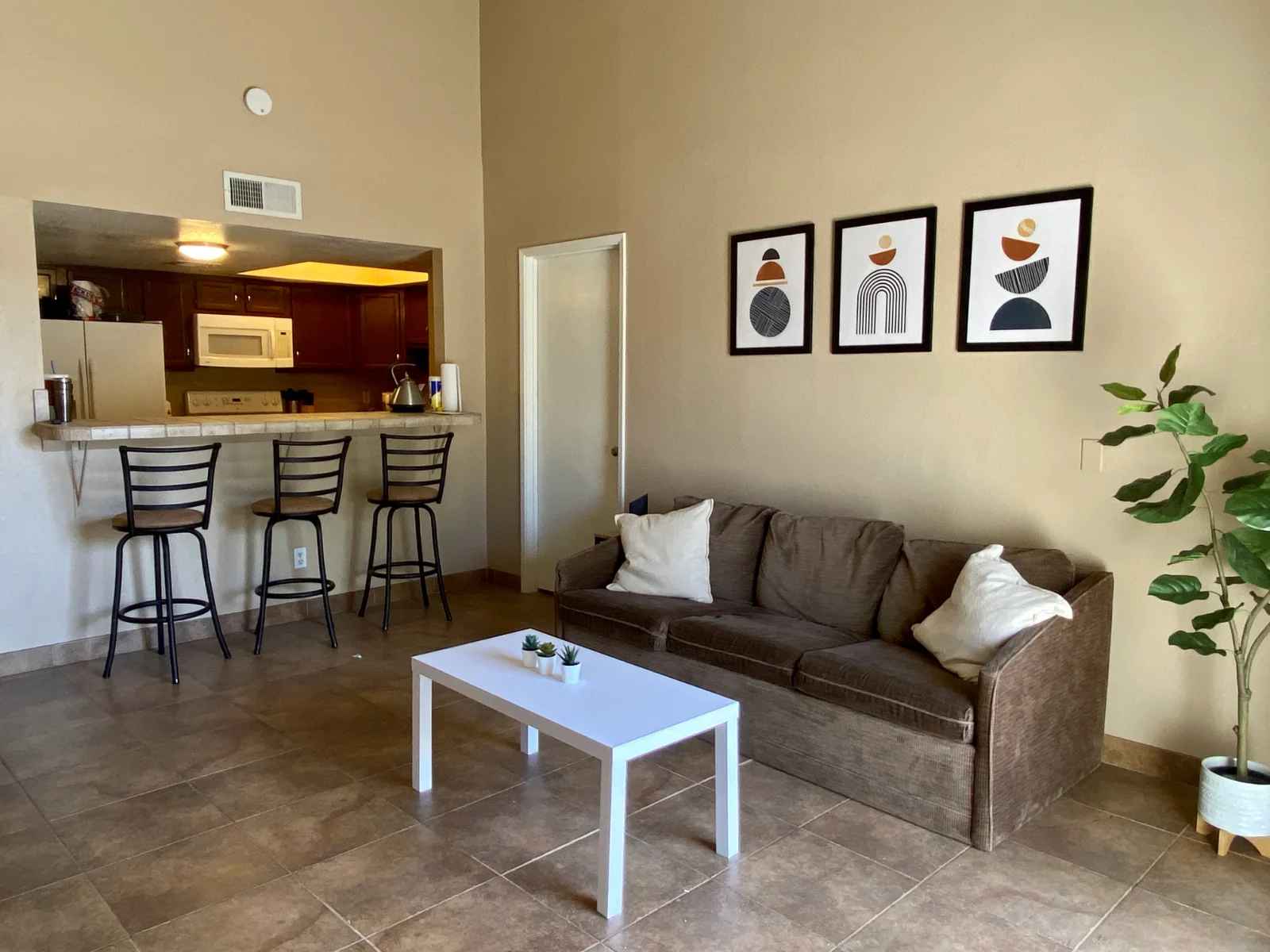 850 South River Drive - Room 2 1
