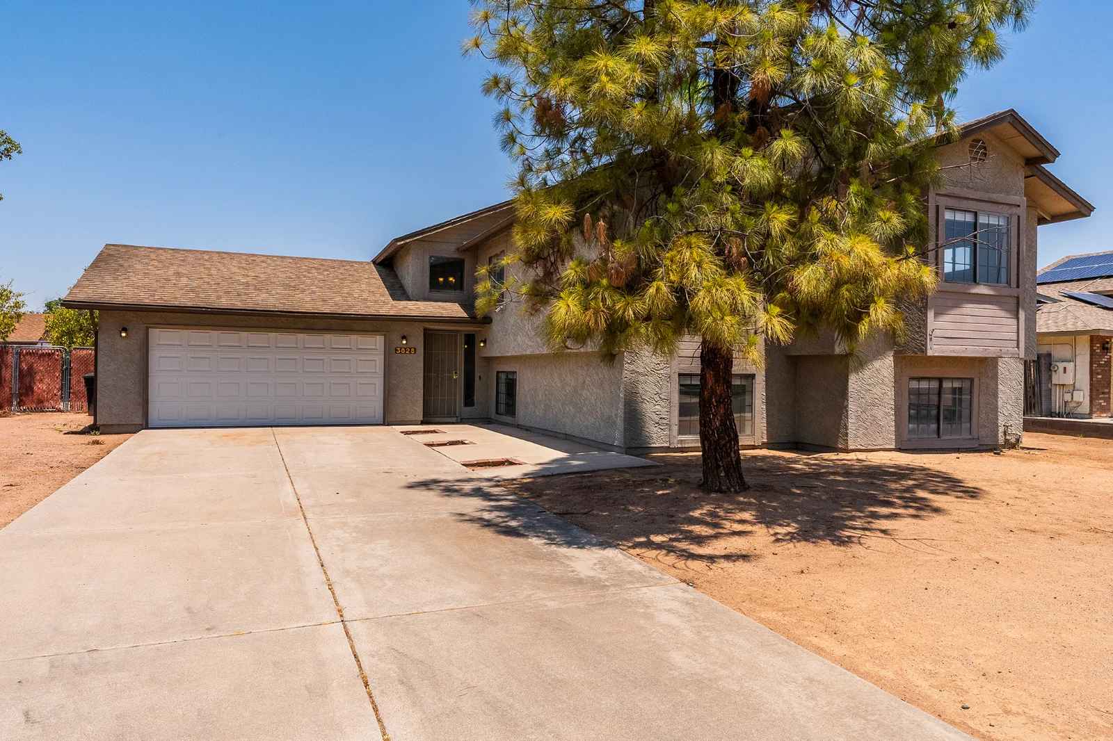 3828 East Dulciana Avenue - Room 6 1