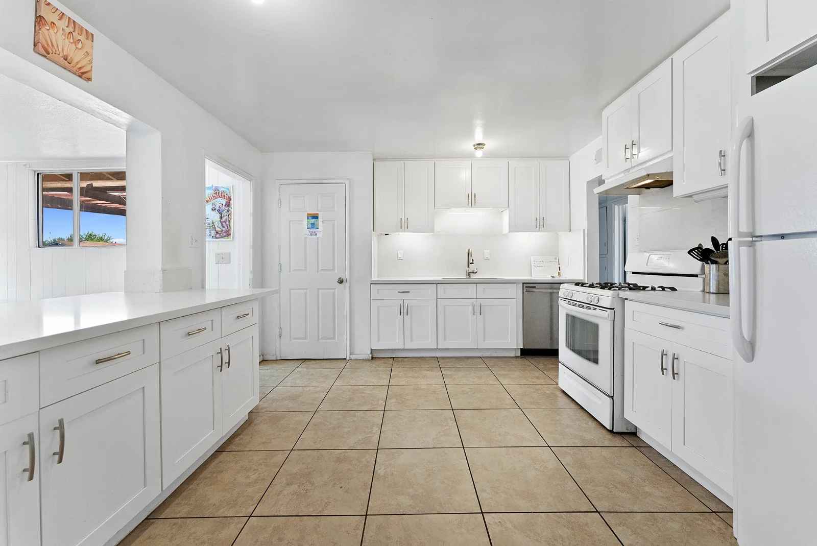 1408 East Orange Street - Room 4 2