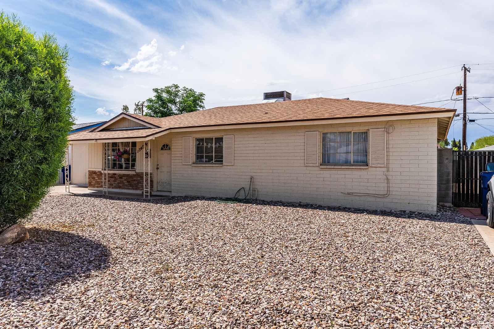 1408 East Orange Street - Room 4 4