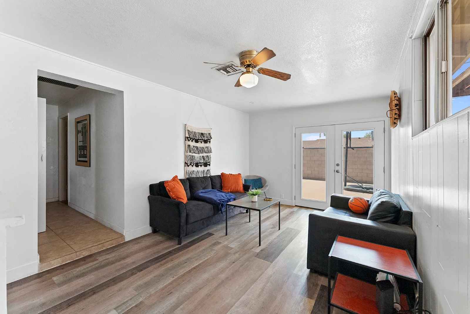1408 East Orange Street - Room 4 5