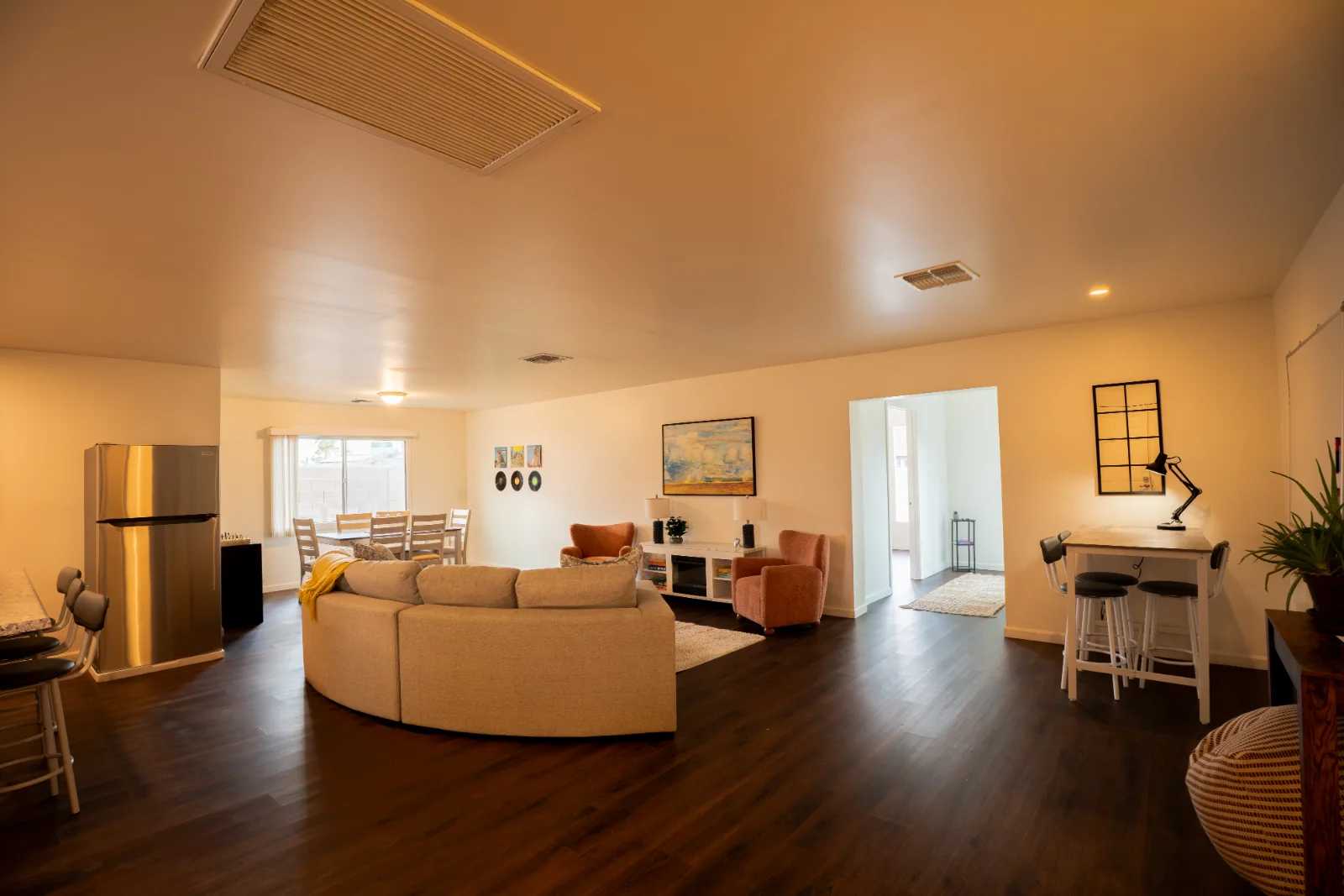 1720 East Hermosa Drive - Room 6
