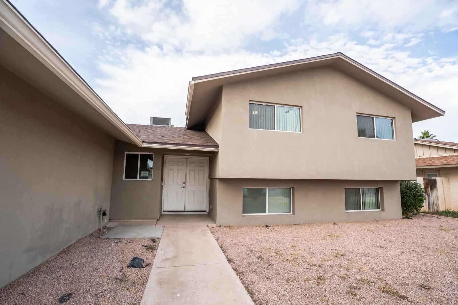 1720 East Hermosa Drive - Room 6 2