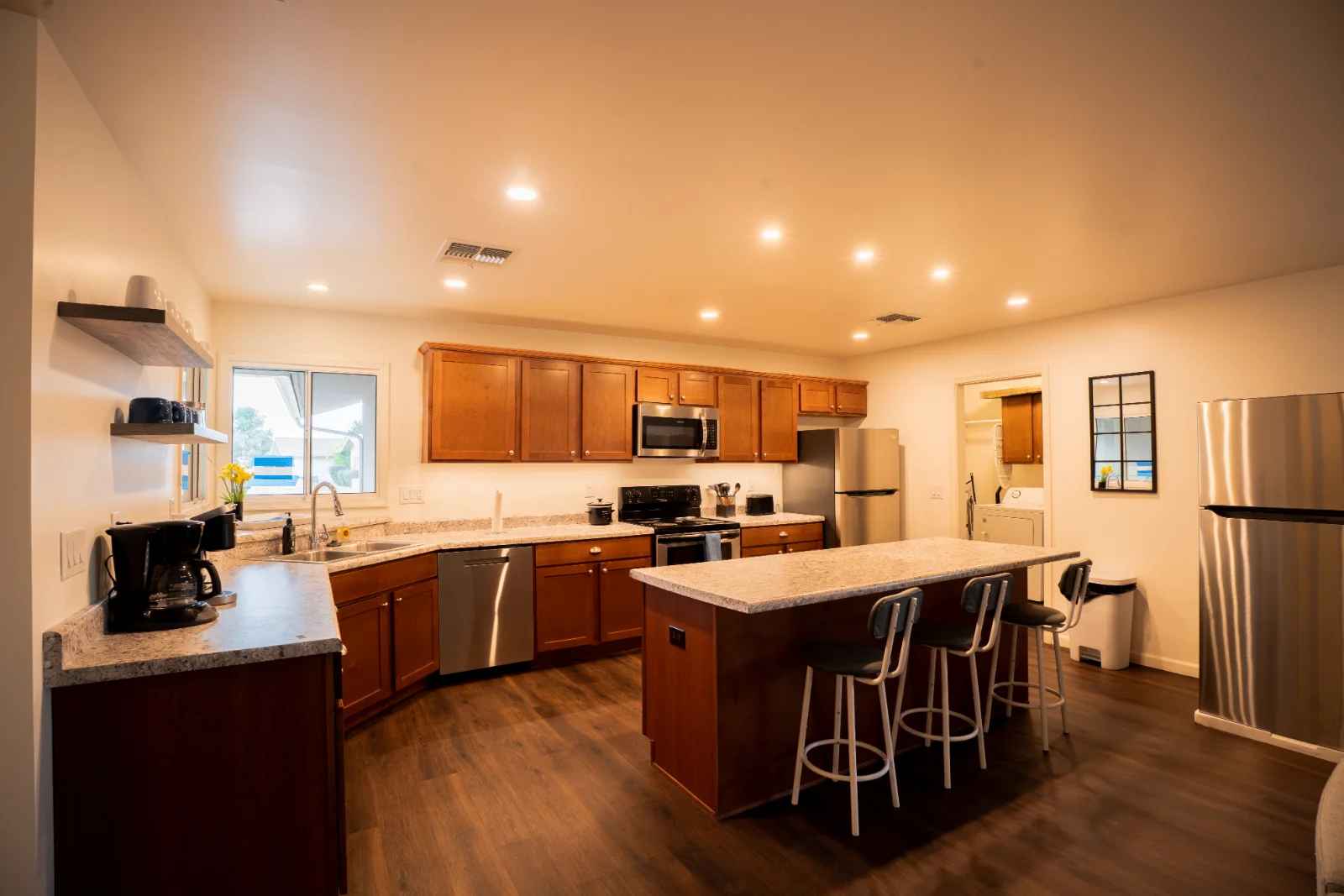 1720 East Hermosa Drive - Room 6 3