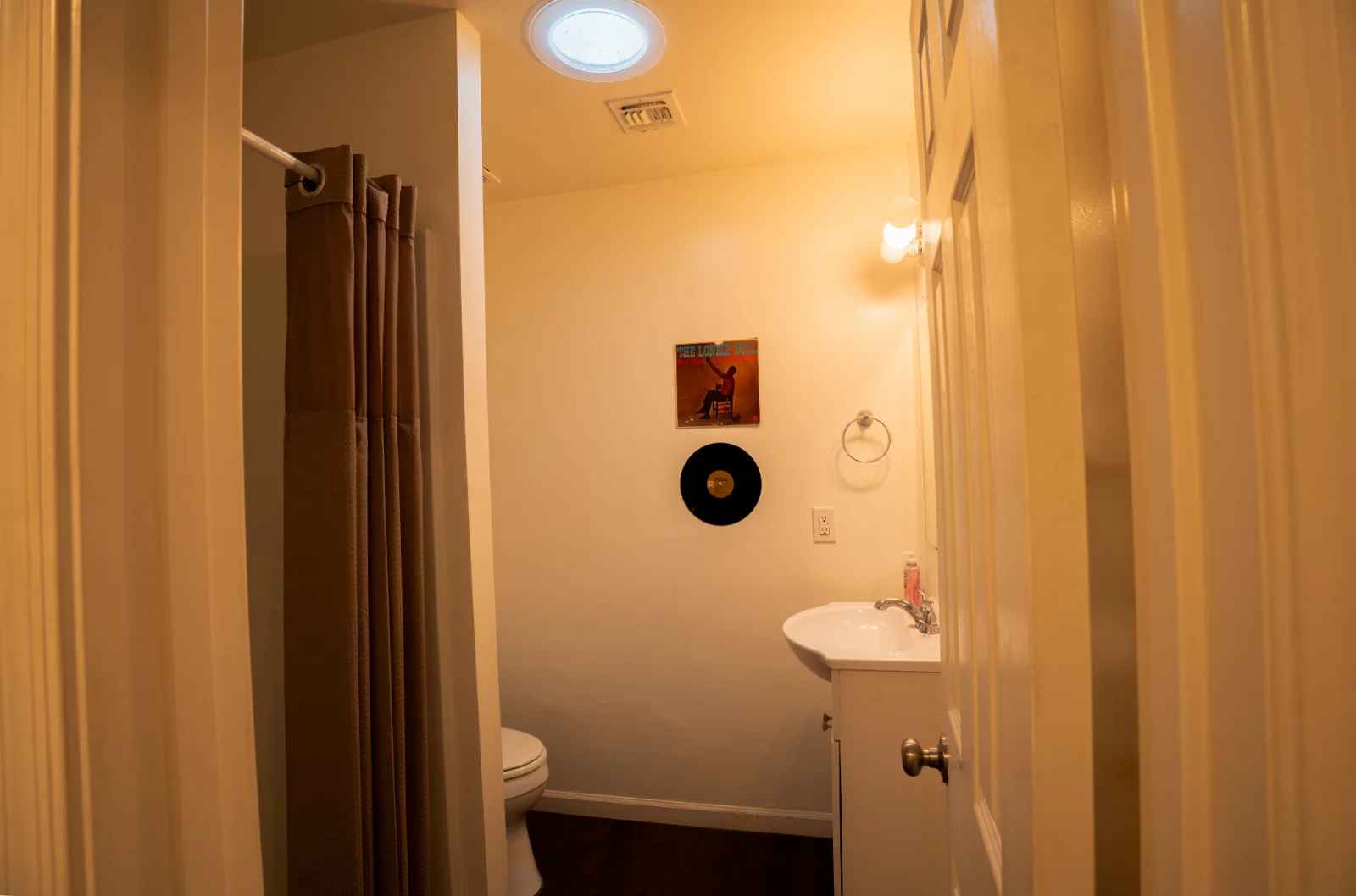 1720 East Hermosa Drive - Room 6 4