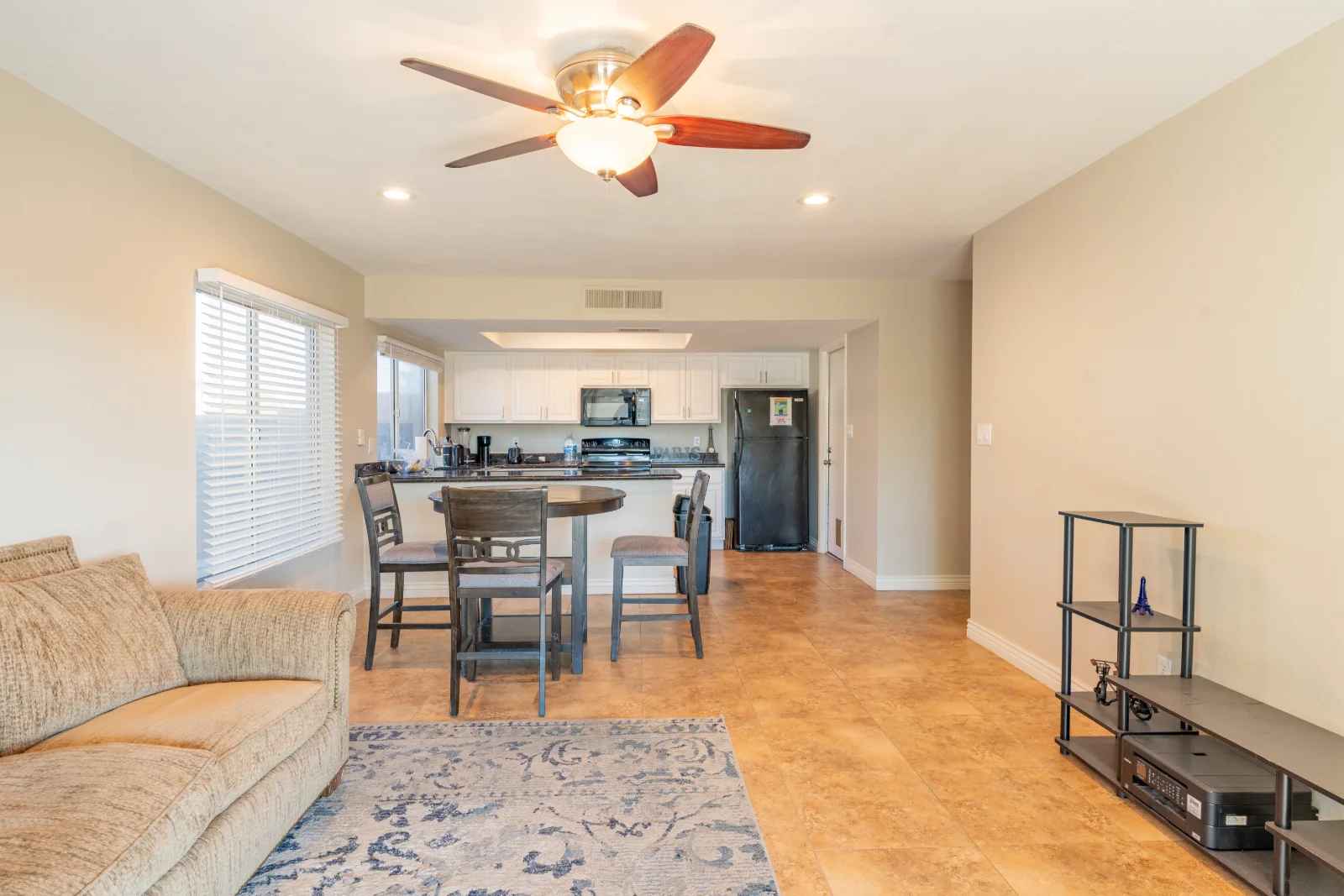 2105 North Los Altos Drive 5