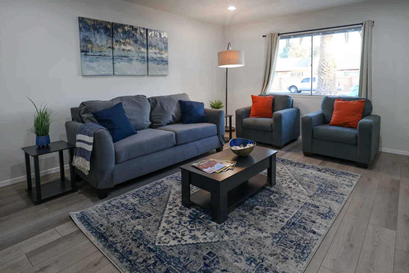 328 East Dunbar Drive - Room 7 4
