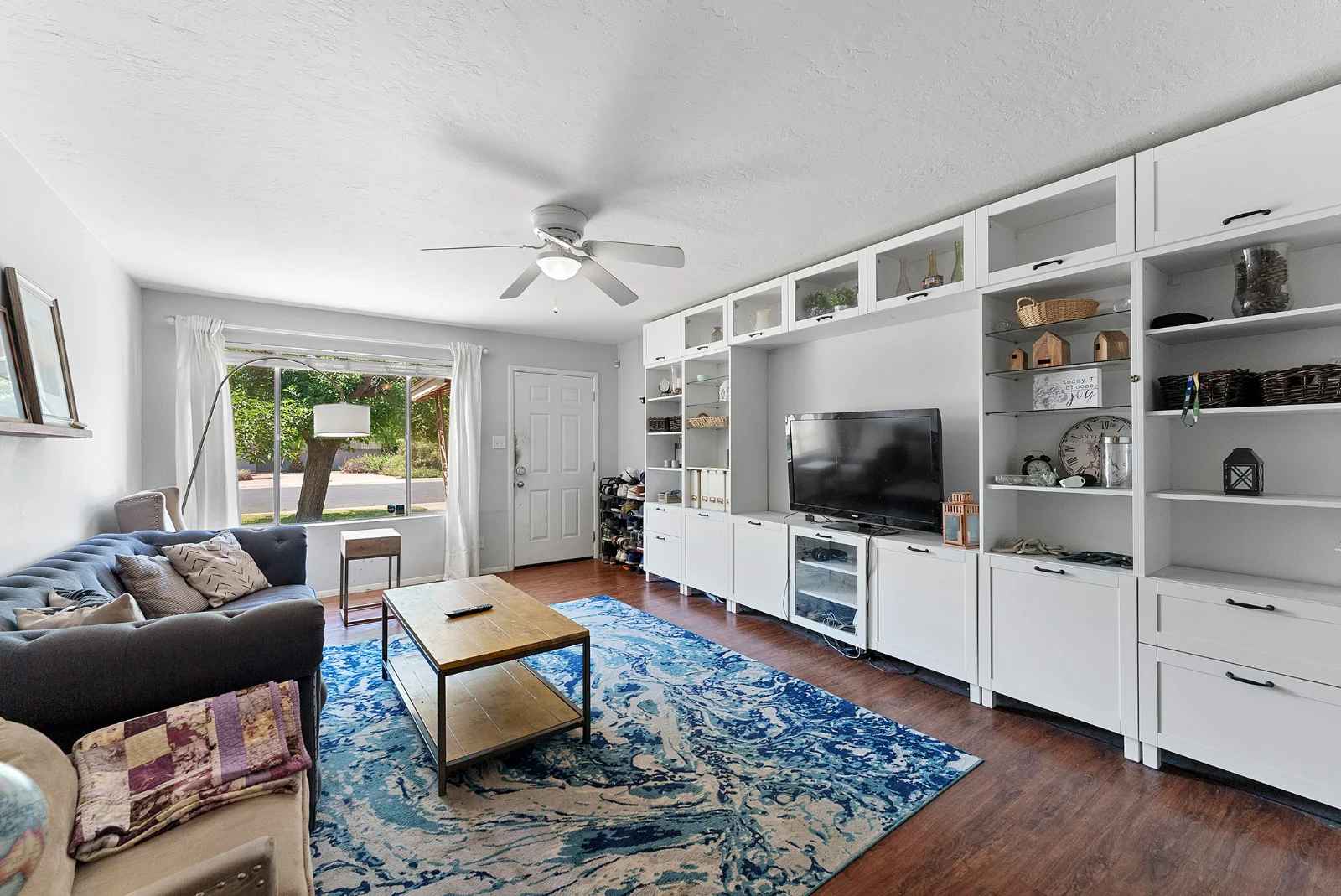226 East Erie Drive - Room 2 2