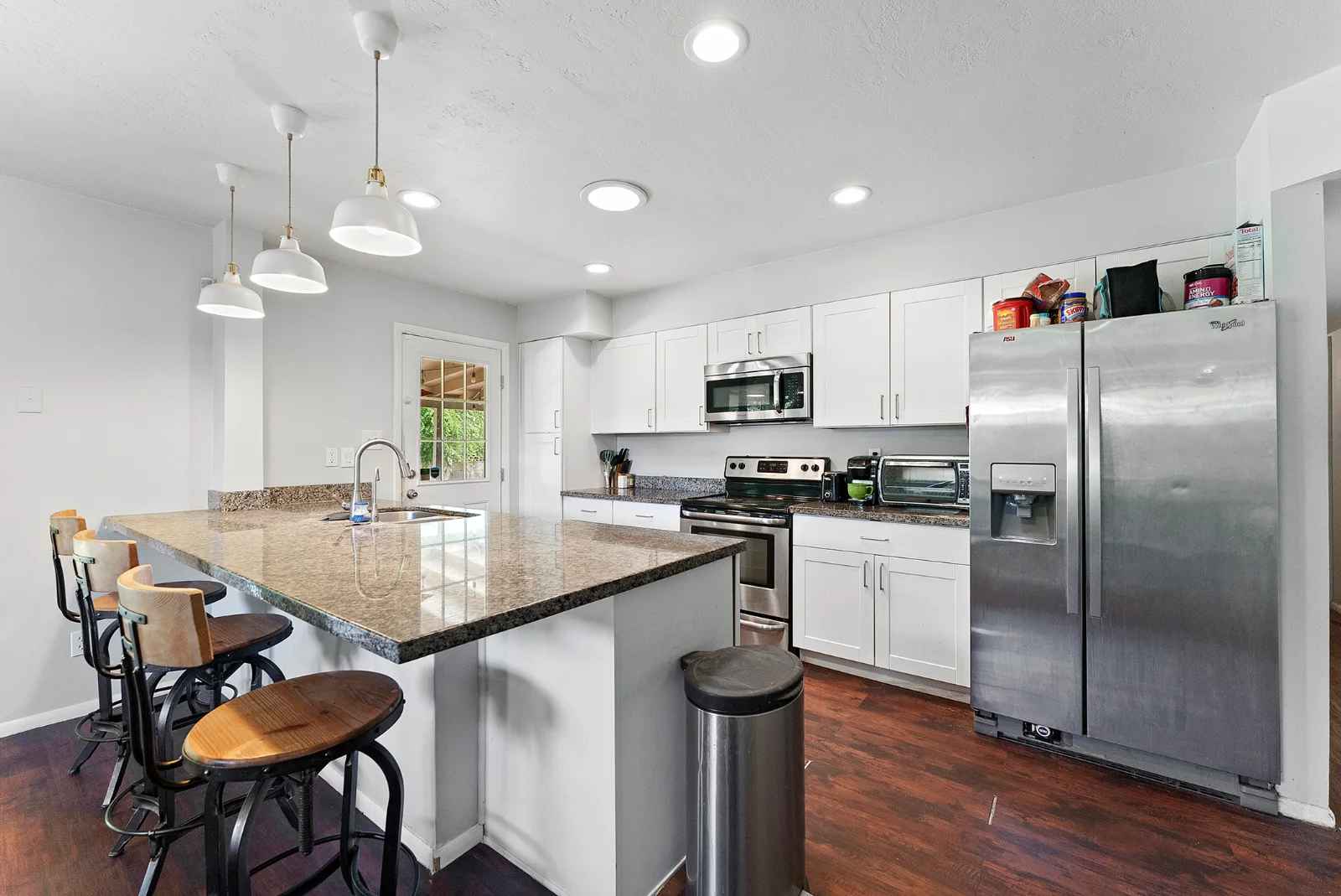 226 East Erie Drive - Room 2 4