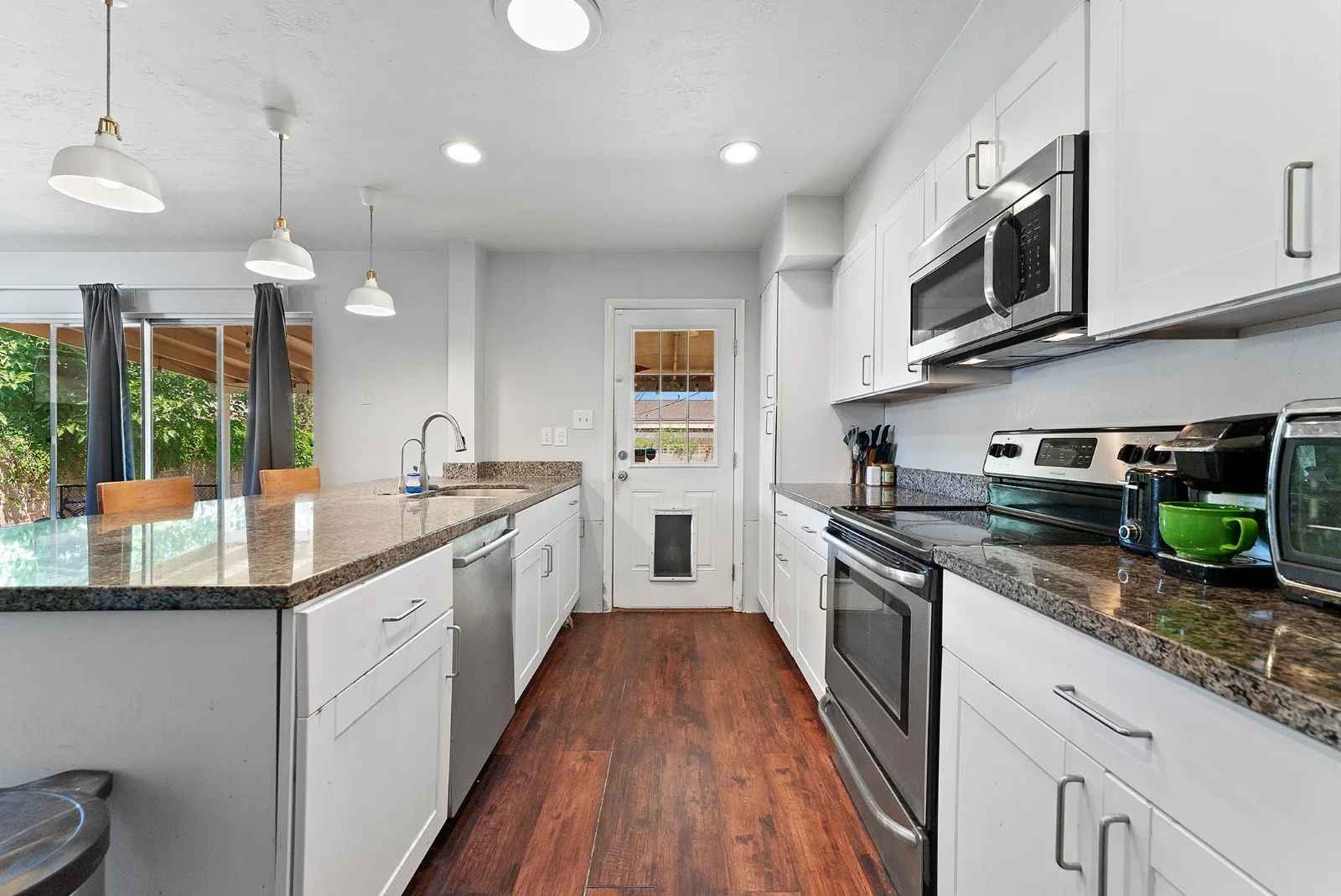 226 East Erie Drive - Room 2 5