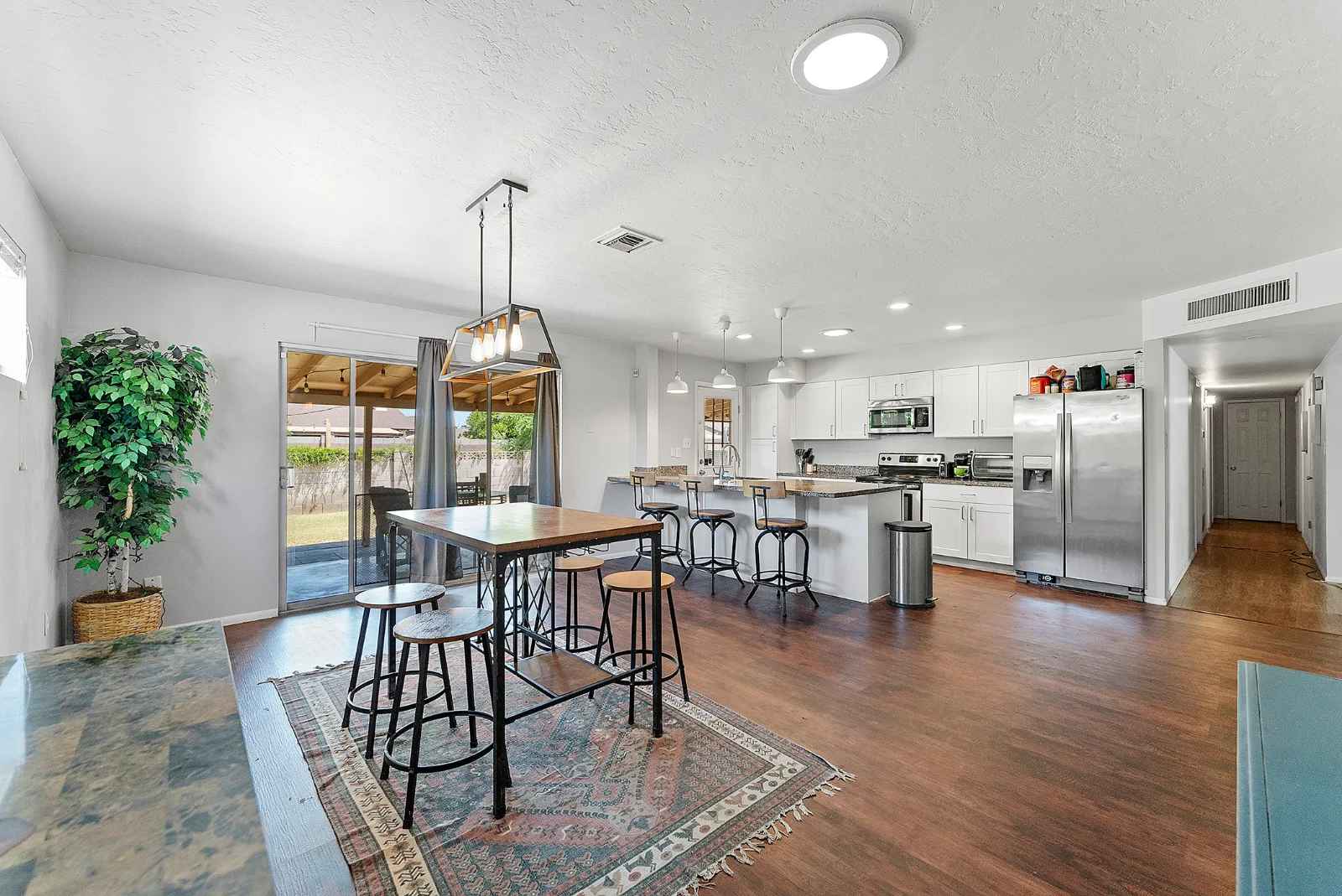 226 East Erie Drive - Room 2 1